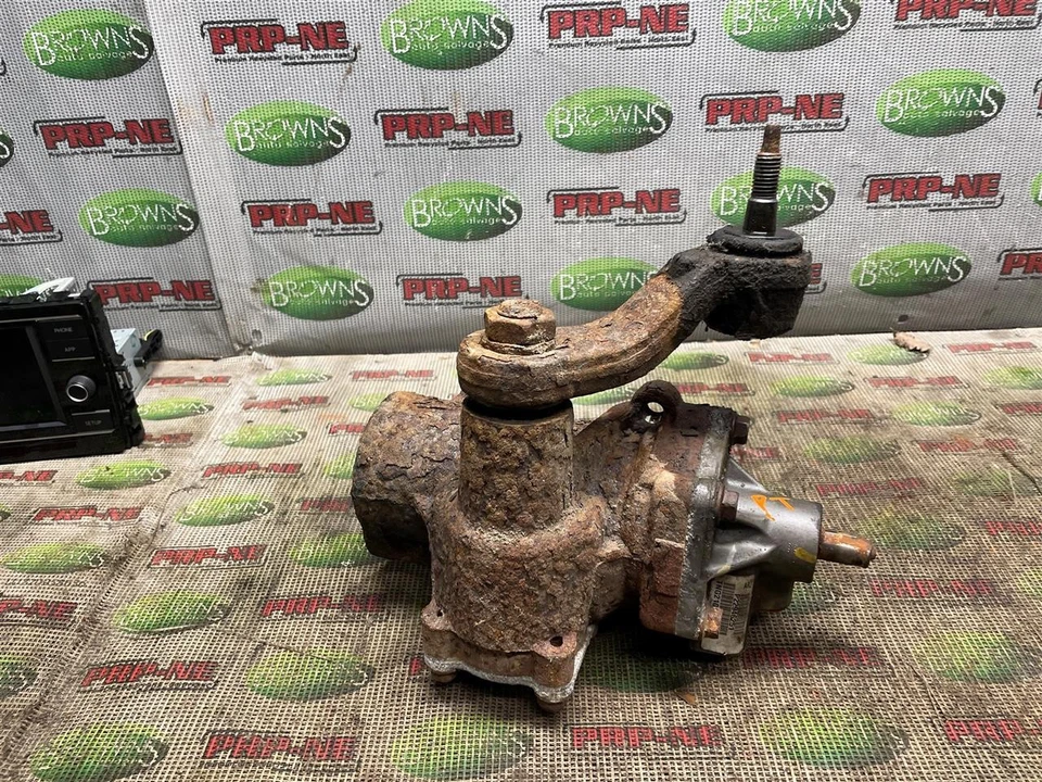 Used Rack and Pinion Assembly fits: 2014 Chevrolet Express 3500 van Power Steeri - Image 2 of 4