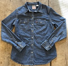 Levis Denim Western Shirt Womens Medium Blue Pearl Snap Tailored Fit Button Up
