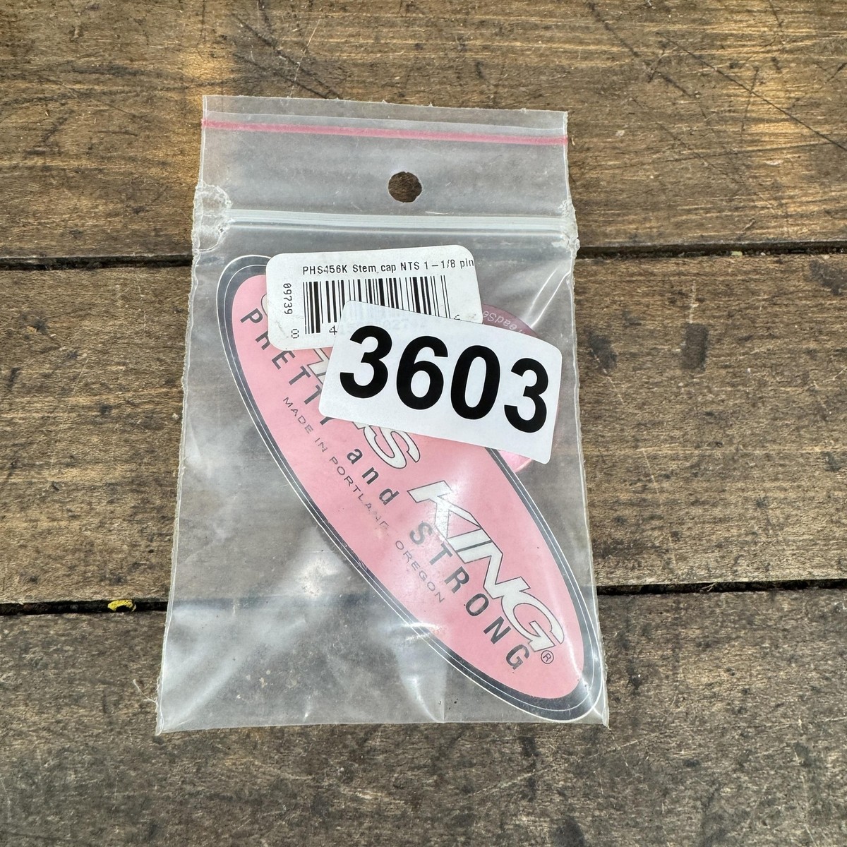 Chris King NoThreadSet Headset Top Cap Pretty And Strong Pink 1 1