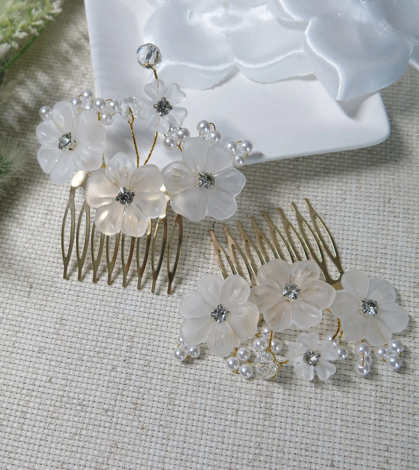 Beautiful Stylish Bridal White Flower 2 PC Hair Comb Set