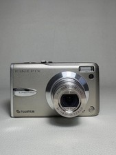 FUJIFILM FinePix F30 Digital Camera AA Batteries 16MB XD Card Included