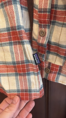 Patagonia Flannel Shirt Men's XS Organic Cotton Colorful Long Sleeve Button Up - Picture 6 of 6