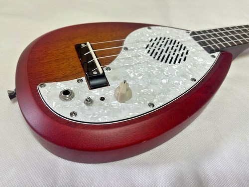 VOX ELEUKU VEU-33C Electric Ukulele Built-in Speaker Red Burst - Picture 4 of 12