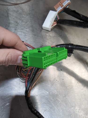 2004 2005 Subaru Impreza WRX M/T  Instrument Cluster harness - Picture 4 of 7