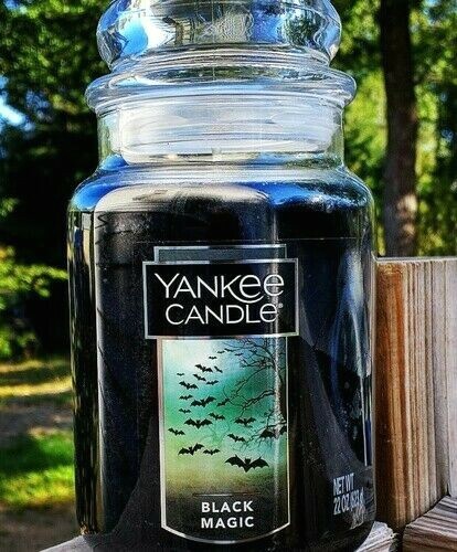 Yankee Candle Halloween "BLACK MAGIC"~ Large 22 oz.~ WHITE LABEL ~ NEW - Picture 3 of 4