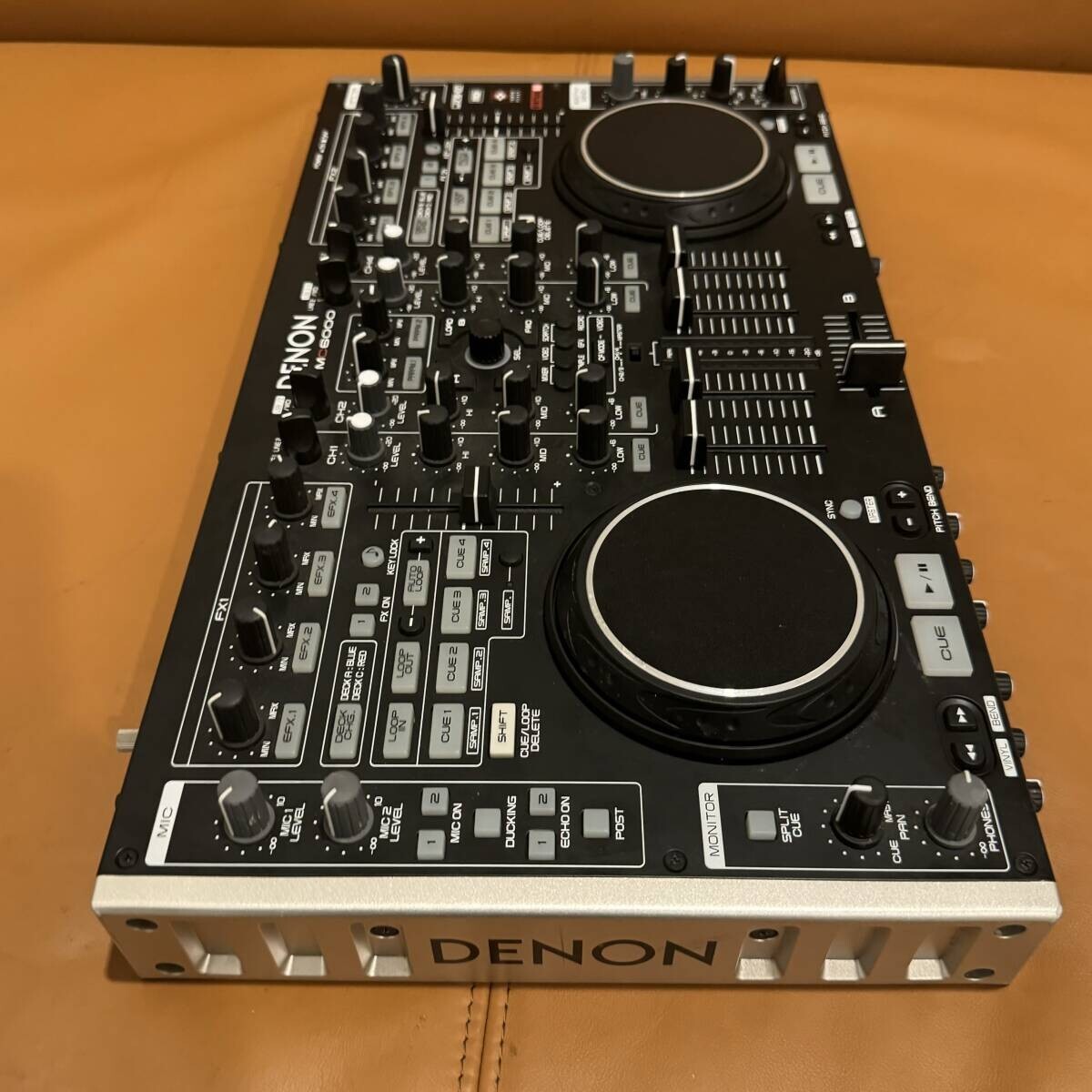 DENON DN-MC6000 ジャンク DENON DN-MC6000 ジャンク Denon DN-MC6000 Double Deck