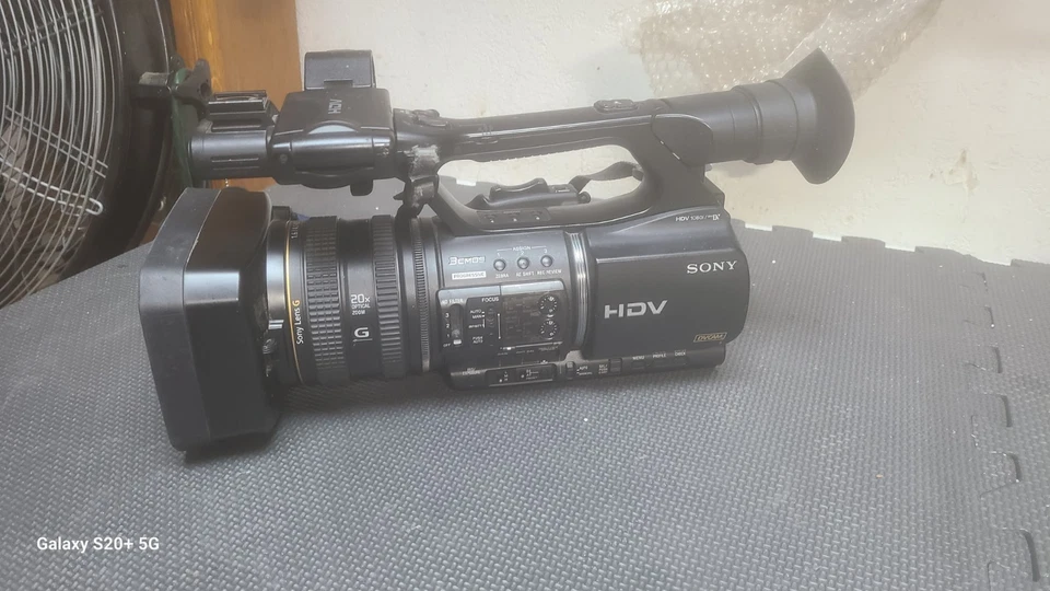 Sony HVR-Z5U DVCAM HDV Video Camera Camcorder - Image 2 of 4