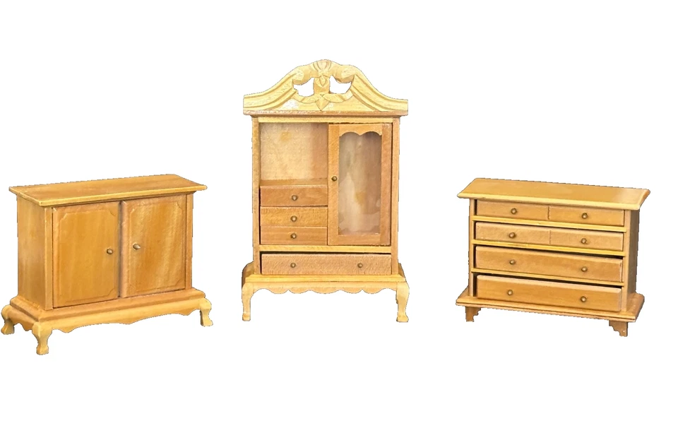 Vintage Miniature Furniture Childs Doll House 4 pieces gently used Hand finished - Image 3 of 4