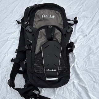 CamelBak M.U.L.E. 3L Hydration Backpack Mesh Back Panel Black/Grey no bladder