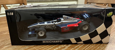 MINICHAMPS 1:18 US GRAND PRIX 2002 LIMITED EDITION CAR