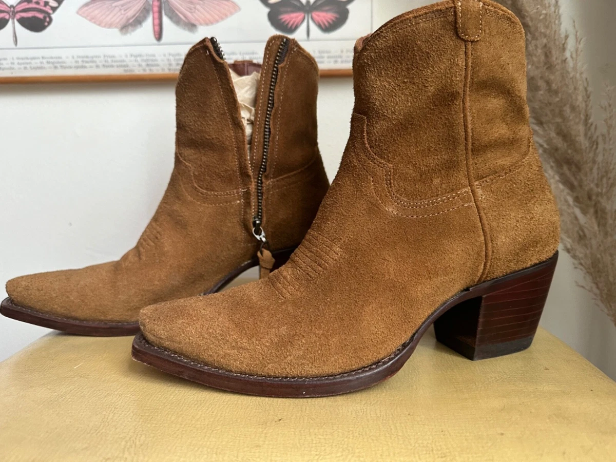 Lightly PreOwned Tecovas The Daisy Women s Western Style Suede Boot Size 7.5