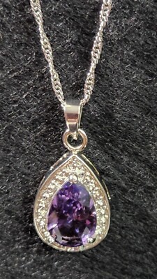Amethyst Träne Tropfen mit weißen Topas Akzenten Sterlingsilber Halskette