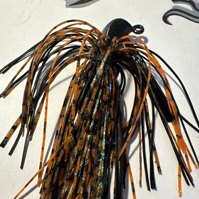 bass fishing jigs 1/2 Ounce Weed Less Flipping Jigs Barbed Wire Melon Orange #2