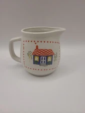 Cute Vintage Ceramic Painted Creamer Pourer