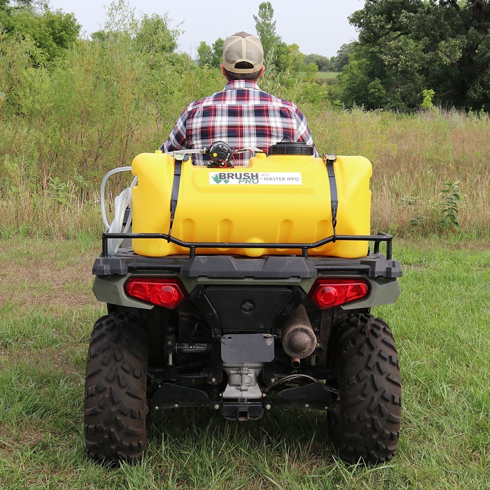Master MFG 25 Gal Diesel Compatible Brush Pro Spot Sprayer - Flojet 1.6Gpm