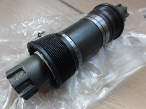 Shimano Octalink II ES300 121mm Cartridge Bottom Bracket, Boxed, New - Picture 4 of 4
