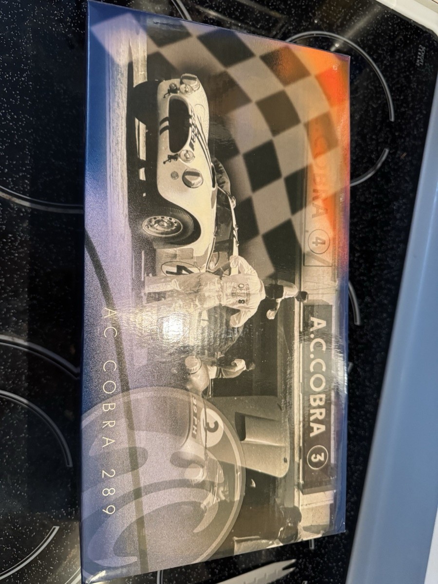 Exoto Racing Legends 1/18 DIecast A.C. Cobra 260/289 EX19132 Red