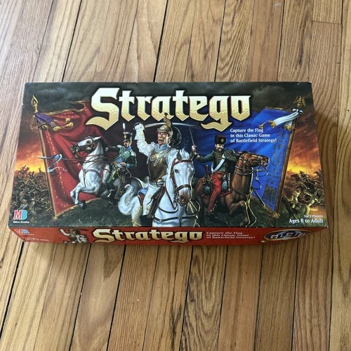 STRATEGO Strategy Game 1999 MIlton Bradley Complete Vintage Castle Backdrop