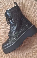 Wild Pair Rizo NWOT Women's 5.5 Combat Boots Sparkle Zip Up Laces Black