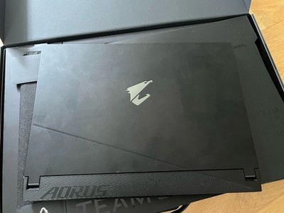 Aorus 15 i7-13620H 16GB 1TB RTX 4060 Gaming Laptop