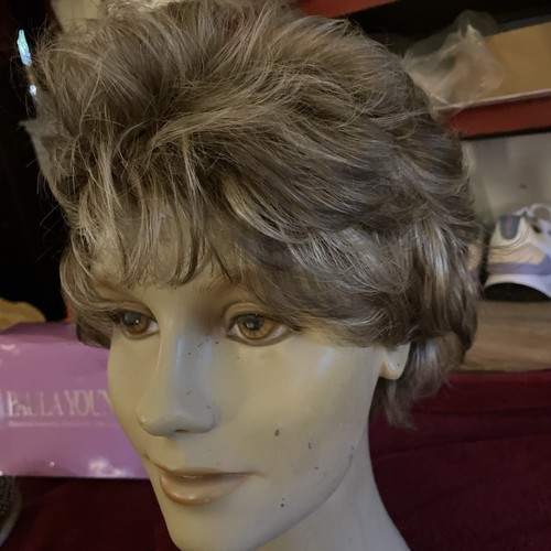 Paula Young ,Short, Tinted Wig. Never Worn.,Feathered Hair Style. - Picture 5 of 10