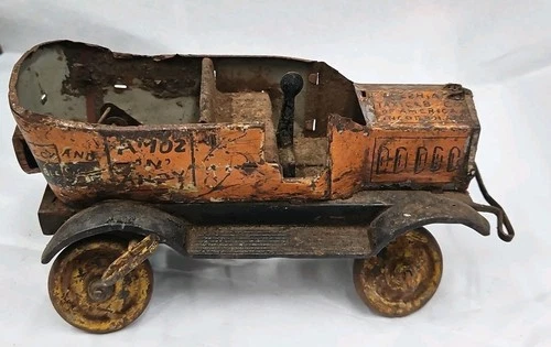 Vintage Louis Marx Amos N Andy Tin Windup Jalopy Taxi Car As Is Must See