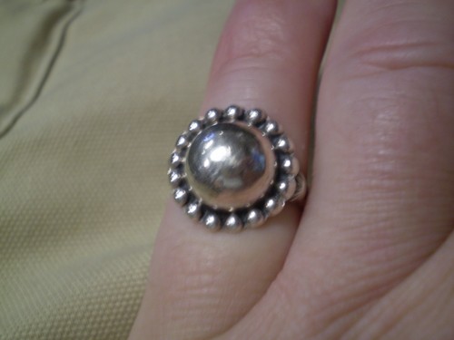 Vintage 925 Sterling Silver Ladies Design Ring 3.8 grams
