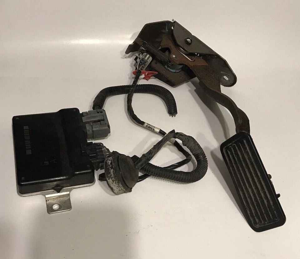 Педаль газа привод по проводам модуль TAC LS 03–05 Chevy Silverado Suburban GMC Yukon - Изображение 2 из 4