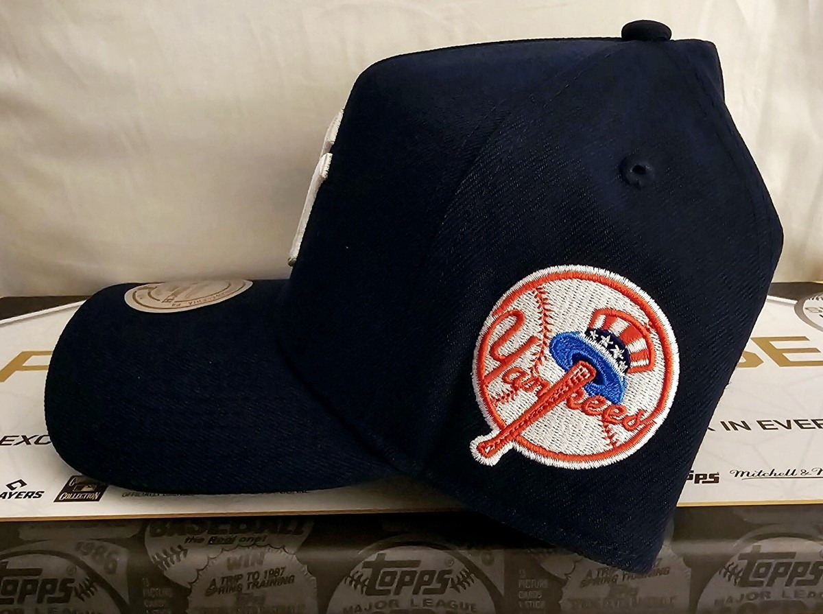 Mickey Mantle Lids X Topps Player Chase Series 1 E-Signature