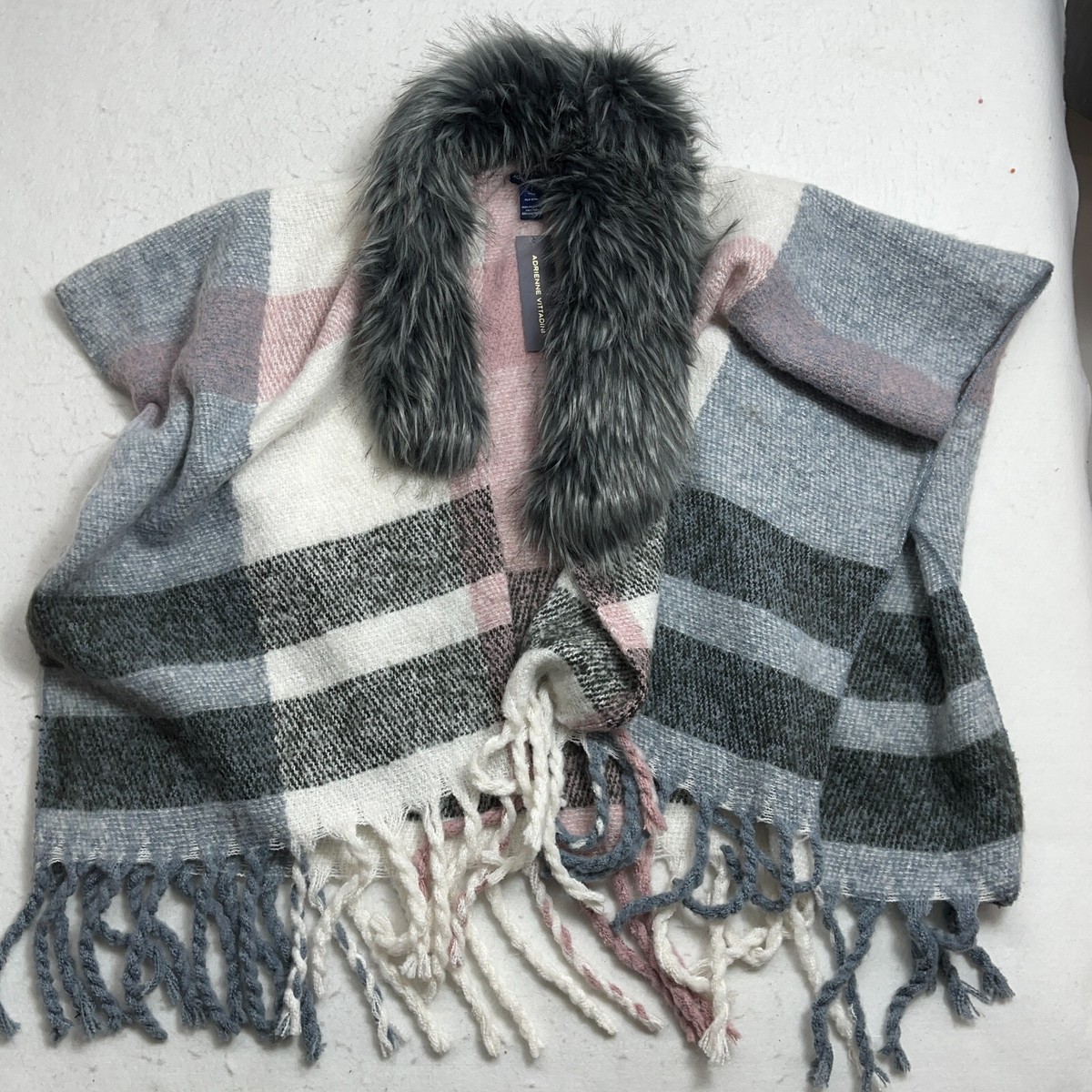 Adrienne Vittadini Casual Cape Shawl Womens Gray/Pink Faux Fur