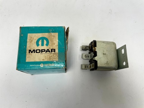 1970 Plymouth Dodge Marine V8 Engine Voltage Regulator Relay 2095946 NOS - Picture 8 of 9