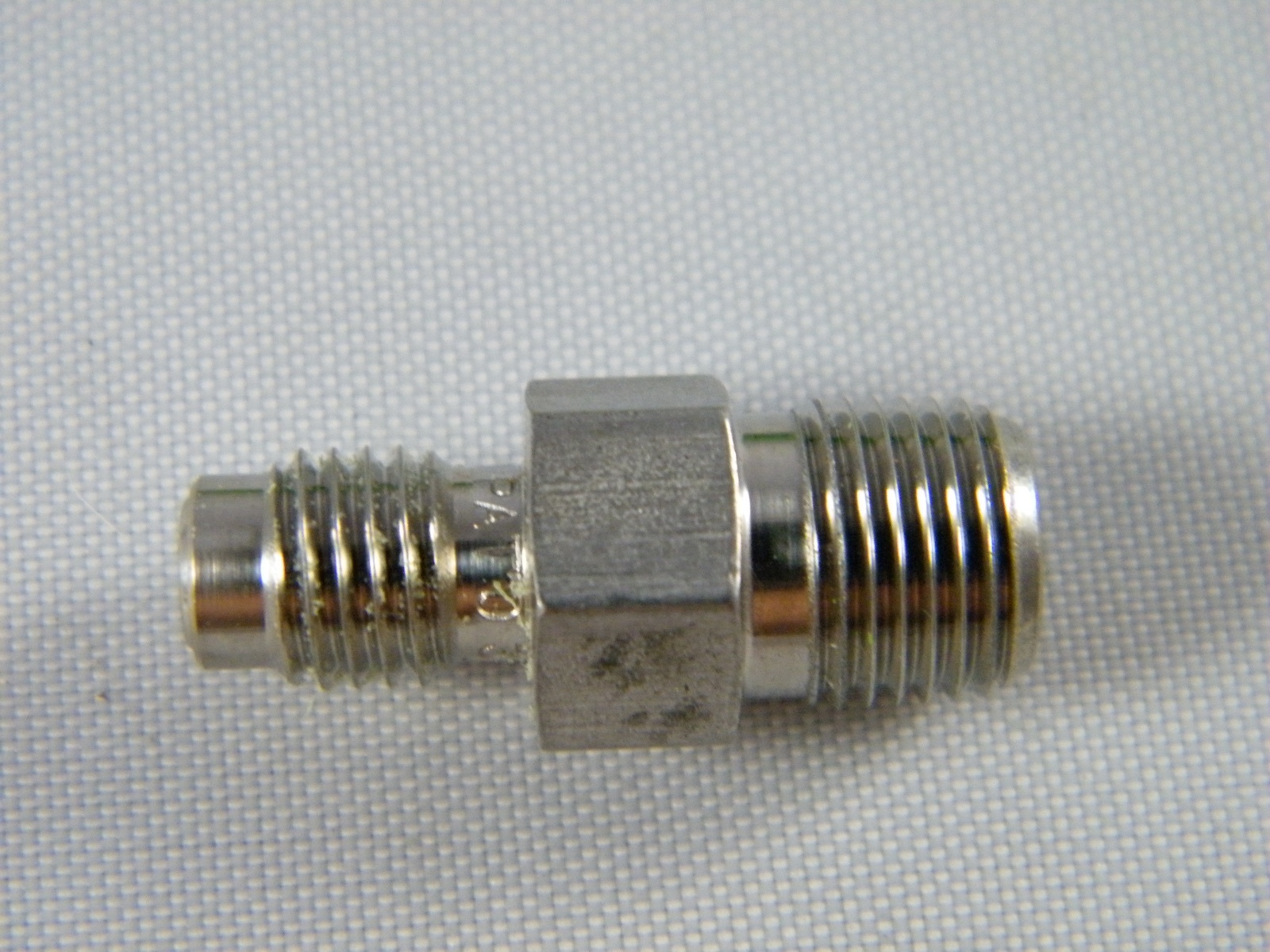 (7) CAJON SWAGELOK SS 1/8" VCR FACE SEAL FITTING X 1/8" NPT PART SS2VCR12 eBay