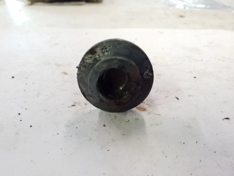 Perno delantero de eje a buje CV | Se adapta a Audi A4 / Volkswagen Passat 1996-2002 Foto 3 de 4