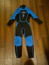 Size 4 Kids Wet Suit