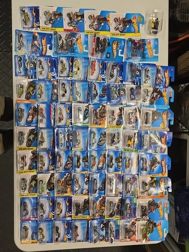 Hot Wheels * Lot Of 75 * Motorcycles New / Vintage