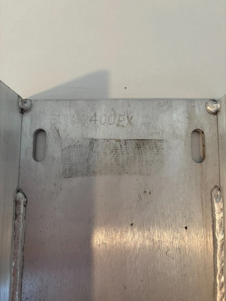 Brazo oscilante de aluminio Honda SkPlate usado con herrajes 1999-2008 TRX400EX DS Foto 3 de 4