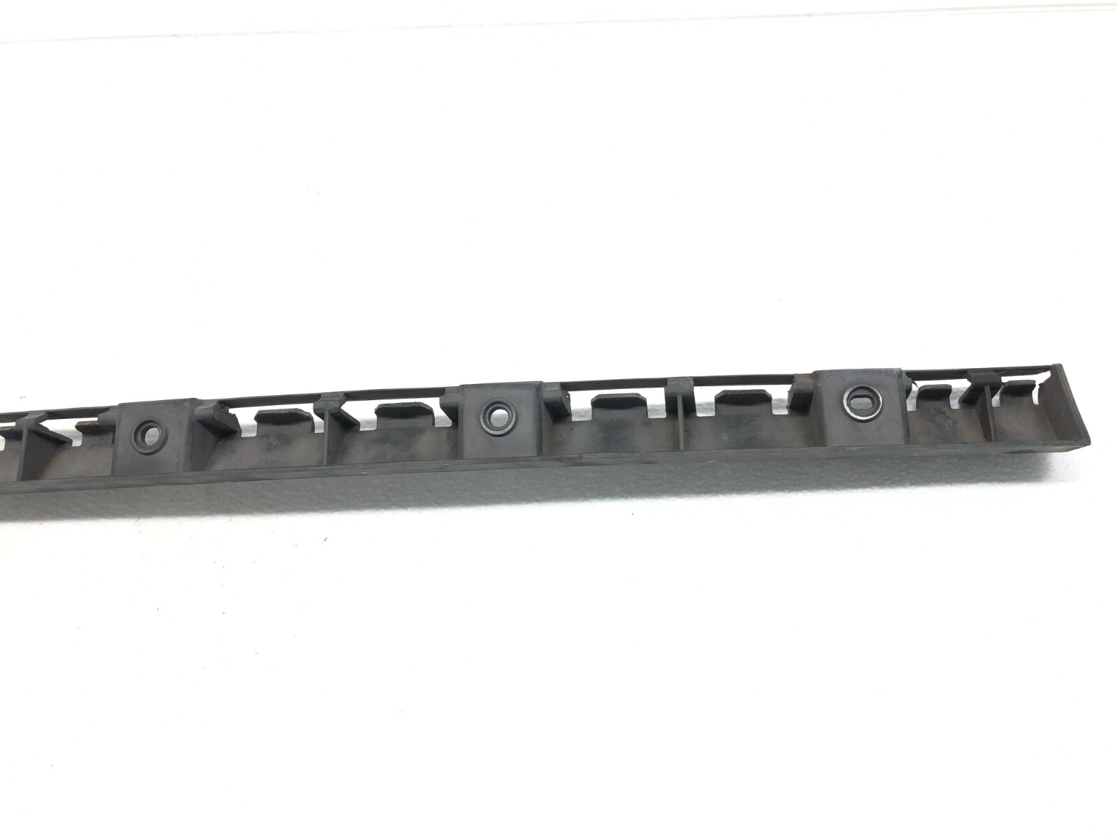 2008-2019 MASERATI GRANTURISMO S M145 RIGHT PASS REAR ROCKER PANEL BRACKET OEM