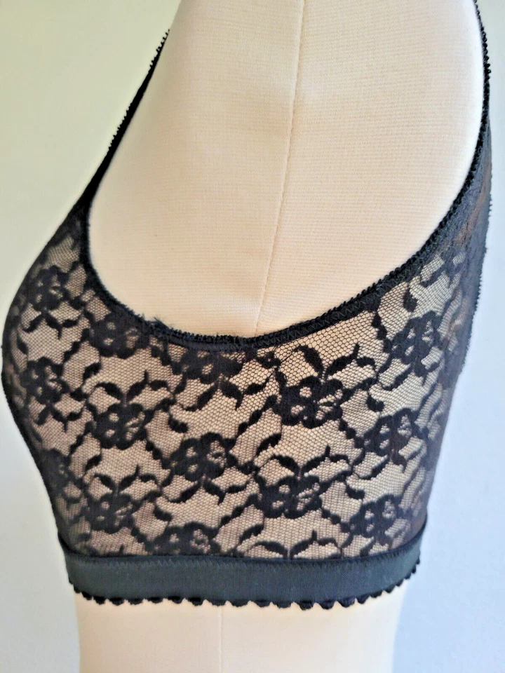 Women's Wireless Lace black Longline Bralette Bra Vintage size S - Image 3 of 4