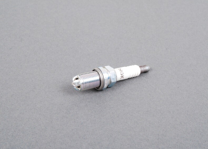 BMW Genuine Ignition Spark Plug High Power Replacement Fits E39 E52 12120037608