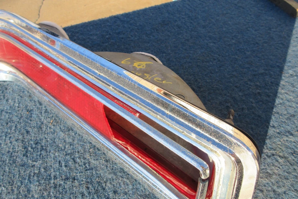 1966 Chrysler Newport LEFT TAIL LIGHT ASSEMBLY Foto 3 de 4