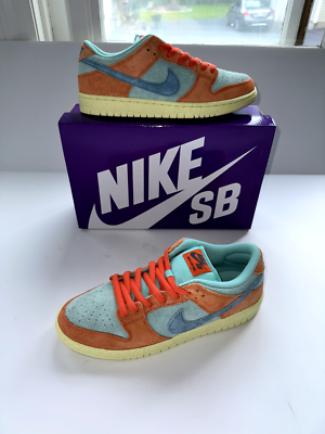 NIKE SB ORANGE EMERALD RISE DUNK LOW (SIZE 9) (DV5429-800) SUPREME