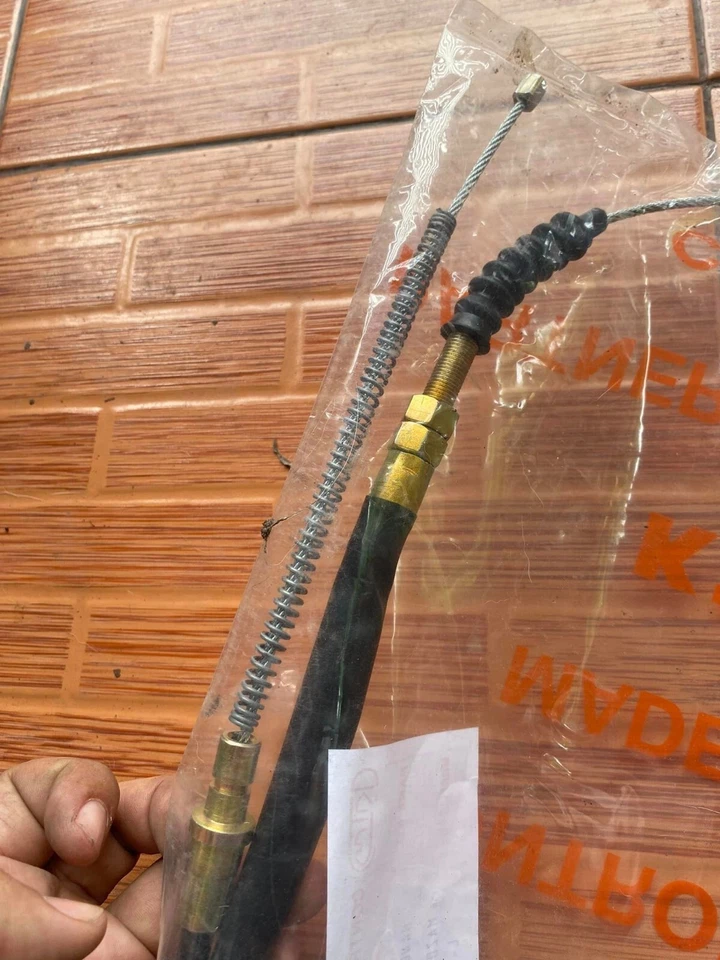 FRENO DE MANO TRASERO MAZDA SAVANNA RX3 RX-3 808 2 CABLES NUEVO Foto 4 de 4