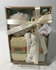 6 PIECE BATH AND BODY ACCESSORY GIFT SET / ESSENTIAL DESIGN / NEW