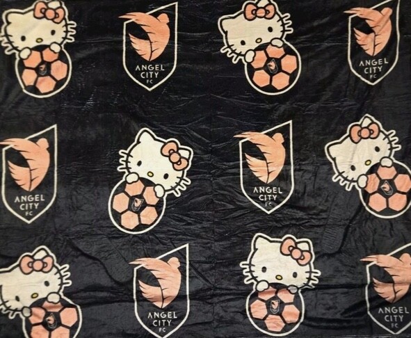 Hello Kitty Womans Soccer Angel City blanket | eBay