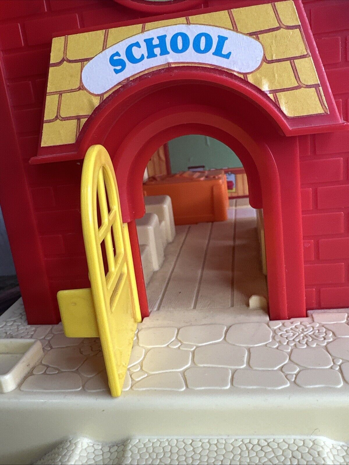 Picture 9 of 16