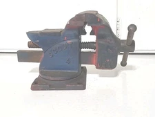 Vintage Wilton Scout vise 4" jaws, Pipe Jaw Swivel Base USA MADE TOOL. 
