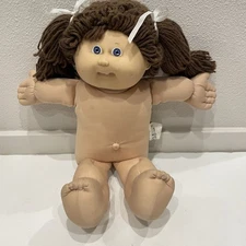 Cabbage Patch Kid Doll Yarn Brown Hair PonyTails Blue Eyes One Tooth Coleco 1985