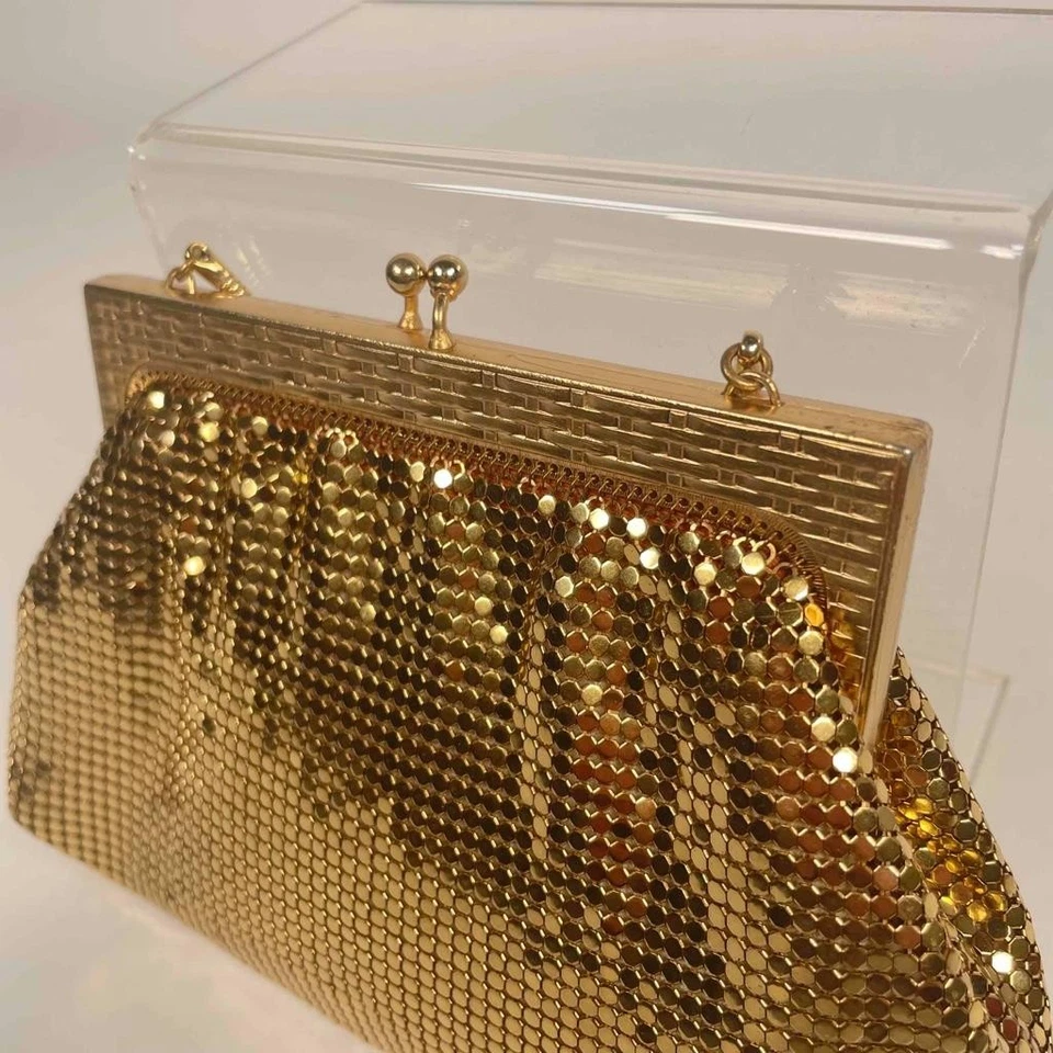 Vintage 1950s Whiting & Davis Mesh Art Deco Gold Mesh Metal Ladies Handbag Purse - Image 4 of 4