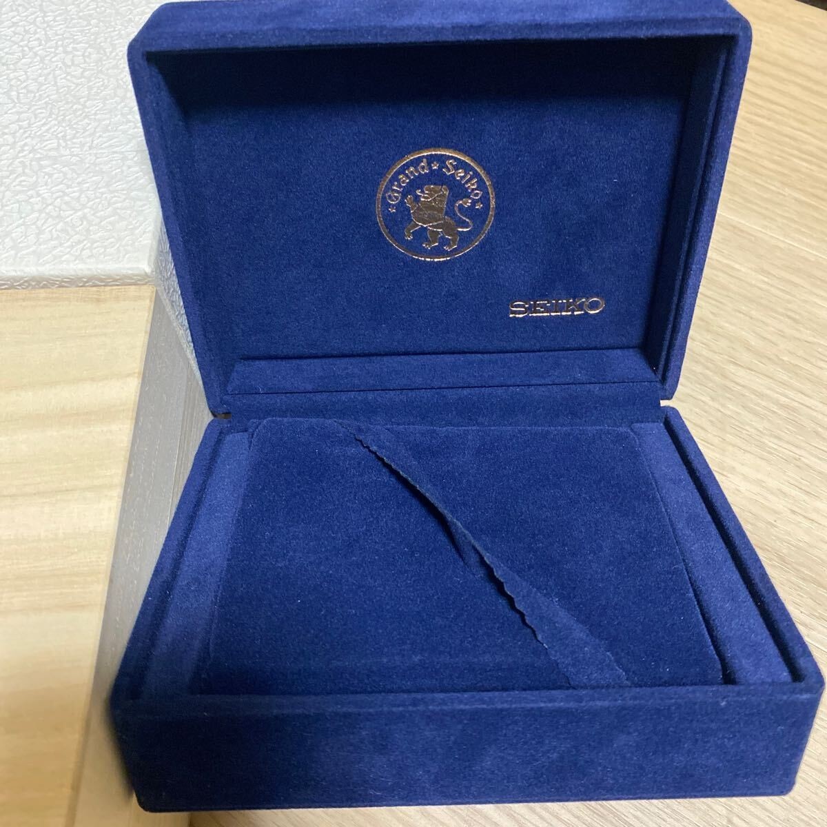Grand Seiko Genuine Empty watch box Wooden Outer Box navy Blue With GS Wrap Rare image 3