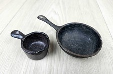 Lot of 2 Vtg Antique Miniature Cast Iron Pot  Skillet Salesman Sample Crude